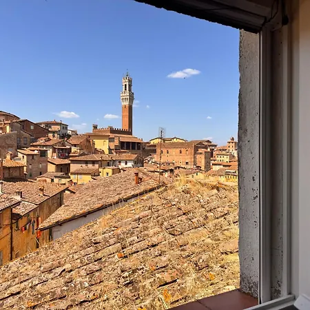 Dimora Con Vista Sulla Torre Del Mangia * Siena